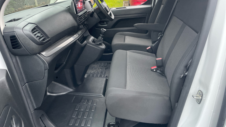 Vauxhall Vivaro L1 Diesel 1.5 Turbo D 120 Prime H1 Van